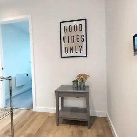 Stunning One Bedroom Near Old Trafford Stadium Manchester Exterior photo